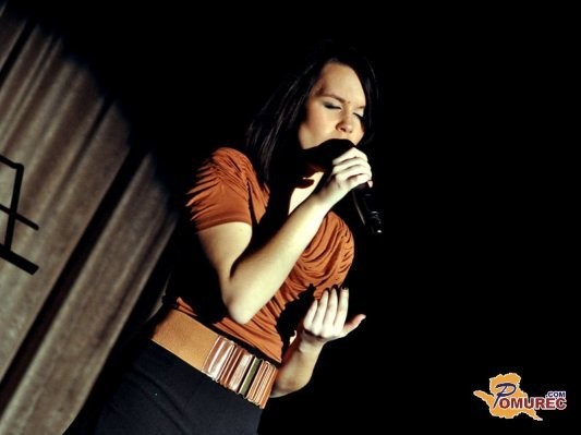 VIDEO: Nika Zorjan se predstavlja s Problemom sredinc