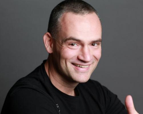 Posel, Ljubezen in Usoda na spletu