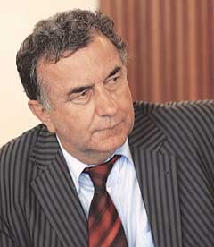 Prekmurec Pavel Poredoš ostaja na čelu Slovenskega zdravniškega društva