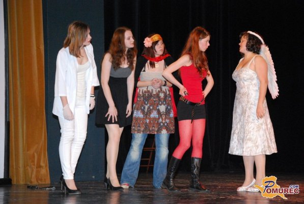 FOTO: Lendavski oder zavzele otroške in mladinske gledališke skupine