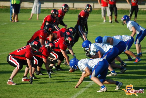FOTO: Lendava Bowl: Silverhawksi pometli z Wolvsi