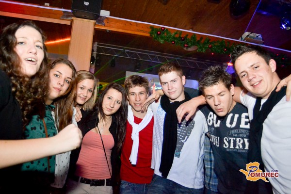 FOTO in VIDEO: D`Kwaschen Retashy razgreli Nedelico