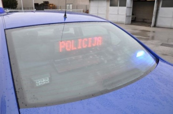 Na pomurskih cestah prežal prevarant, ki je izvajal meritve hitrosti in izdajal plačilne naloge