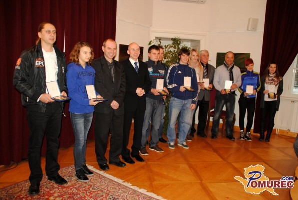 FOTO: Katja Vrdjuka in Mitja Černi najboljša športnika Občine Beltinci