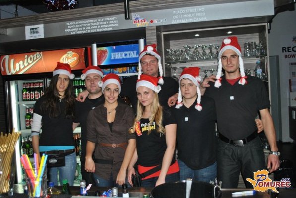 FOTO: Skupina Plamen zabavala v Kegl City-ju