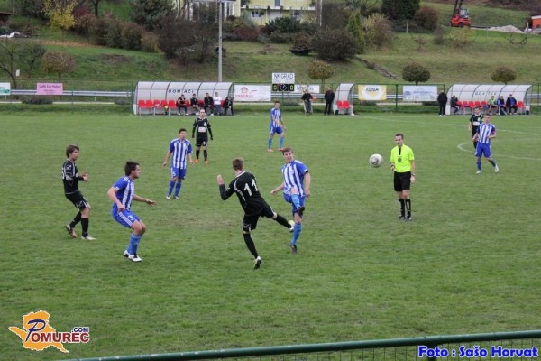 FOTO: Delitev točk med Gradom in Odranci