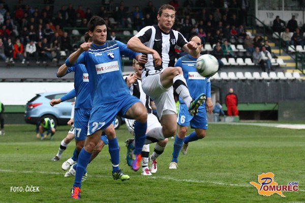 FOTO: Muraši izgubili proti Hit Gorici, visok poraz Nafte v Mariboru