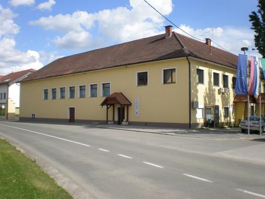 Banke zahtevajo prodajo nepremičnin občine Šalovci