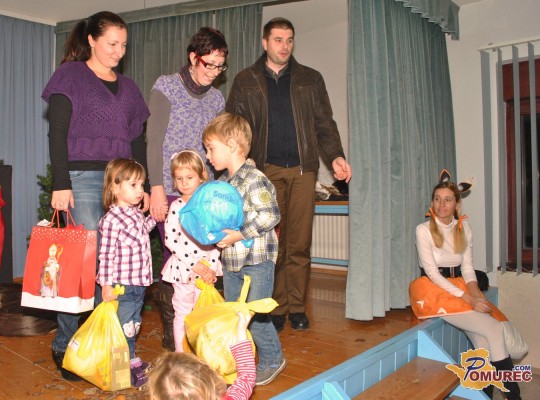 FOTO: Miklavž v vrtcu Filovci