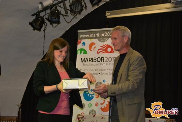 FOTO: Na Dialektini literarni prireditvi podelili nagrade za najboljše prispevke