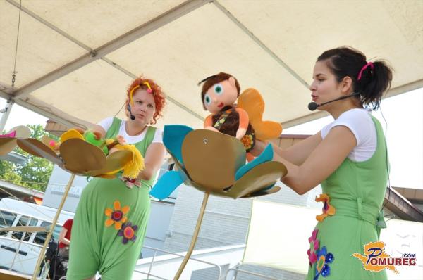 FOTO: Metuljček Cekinček zabaval otroke