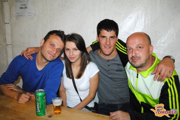 FOTO: V Trnju gasilska veselica z Blue planet