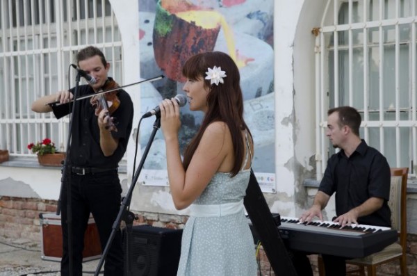 AUDIO: Skupina Ethnotrip z novim singlom Jovano Jovanke