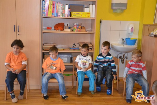 FOTO: Ob Tednu otroka se udejstvujejo tudi v vrtcu na Pušči