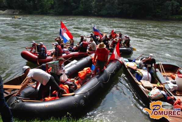 FOTO: Mednarodni spust murskih ladij - Mura 2013