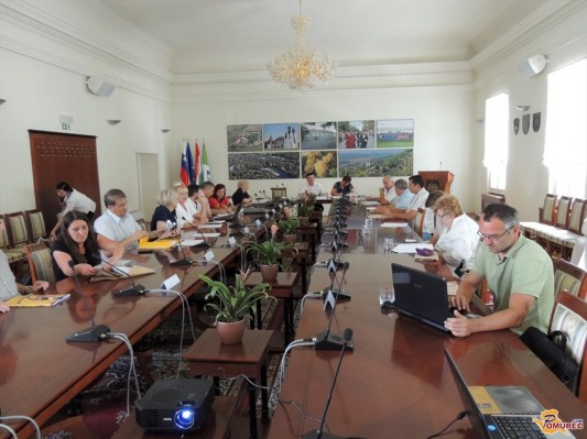 Na seji v Lendavi tudi o cenah najema športnih objektov