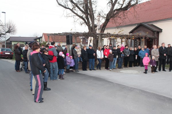 Skozi Lipovce po novem bolj previdno in počasi