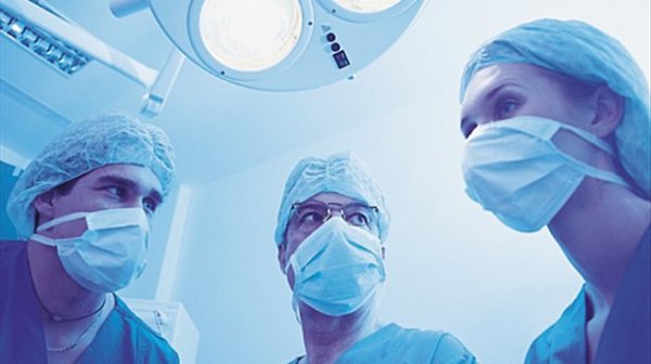 Ko človeku iz glave jemljejo možgane