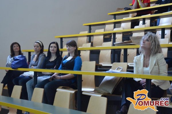 Na Ekonomski šoli se je začel četrti raziskovalni tabor ŠPIC