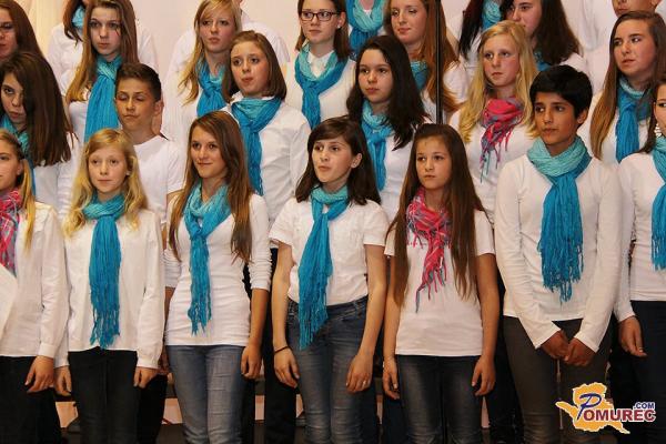 FOTO: 10. koncert pevskih zborov v Turnišču