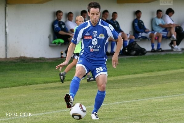 Rok Buzeti in Arpad Vaš pred podpisom za Muro 05