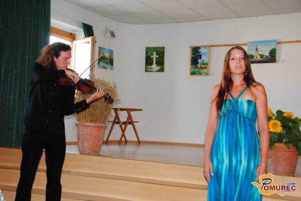 FOTO: V sklopu Hotiških ribiških dnevov otvoritev razstave slik s Tjašo Šimonka