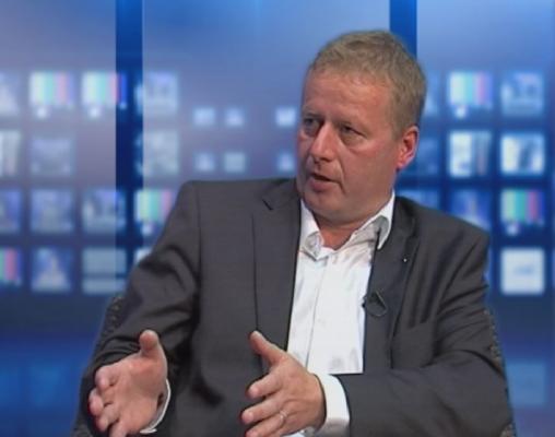 »Gosta v Pomurju ne smemo zapirati v hotel, iti mora do lokalnega cvetličarja, gostinca ...« 