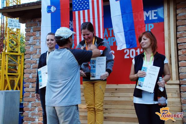 FOTO: Prosečka vas gostila prvo žensko svetovno prvenstvo v vožnji z žerjavom