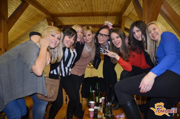 FOTO: Weekend band pri Gradu poskrbel za odlično zabavo