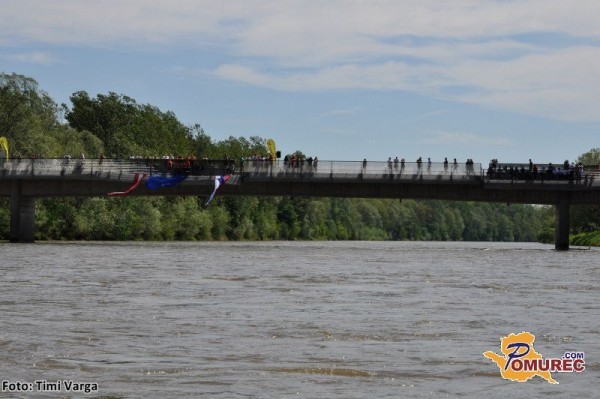 V Muri pri mostu našli truplo avstrijske državljanke