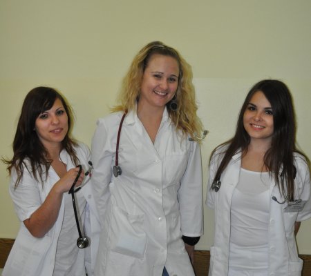 Medicinke prosijo za pomoč ...