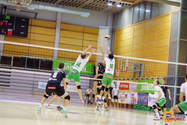 FOTO: Odbojkarji Panvite Pomgrad v drugem nizu z rekordnim rezultatom 44:42