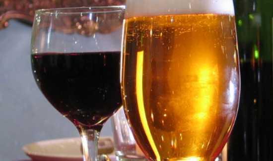 10 dejstev o pivu in vinu
