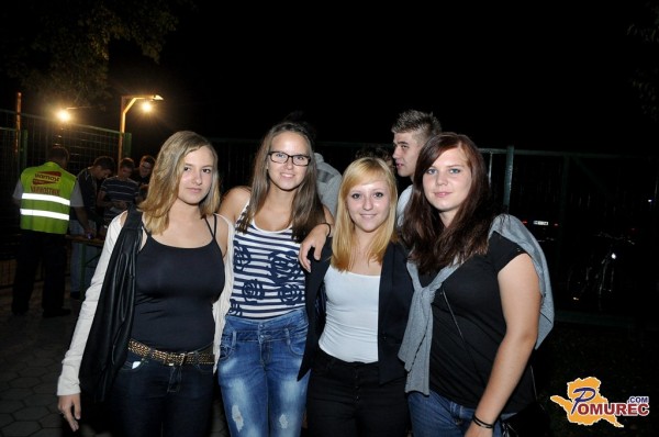 FOTO in VIDEO: Na Ajdovi noči nastopila Jelena Rozga