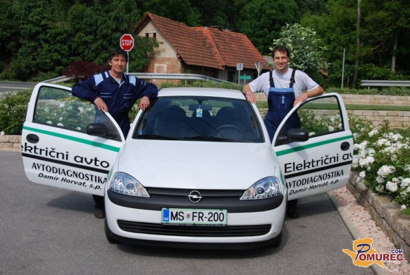 Srednja Bistrica: Oče in sin vložila 15 tisoč evrov in bencinarja spremenila v električni avto