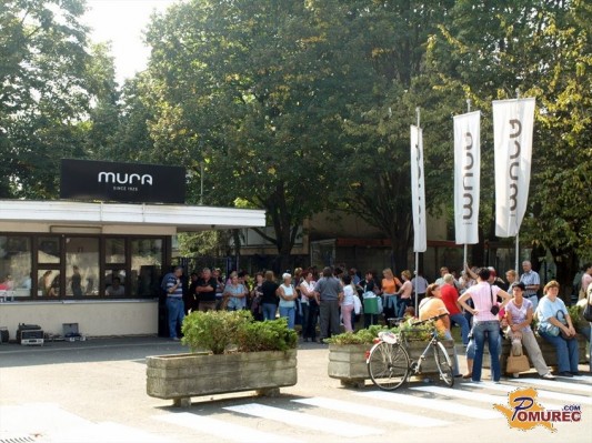 V Aha Muri celodnevna stavka?