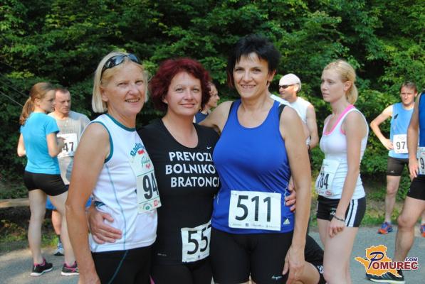 FOTO: Tekači obtekli Bukovniško jezero