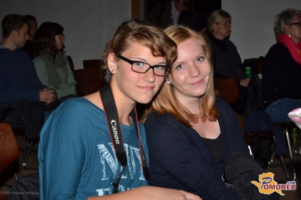 FOTO: Na Negovskem gradu navdušili akustični Mi2 in skupina Bataljon