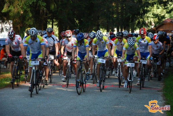 FOTO: Vidov kolesarski maraton privabil številne kolesarje in pohodnike