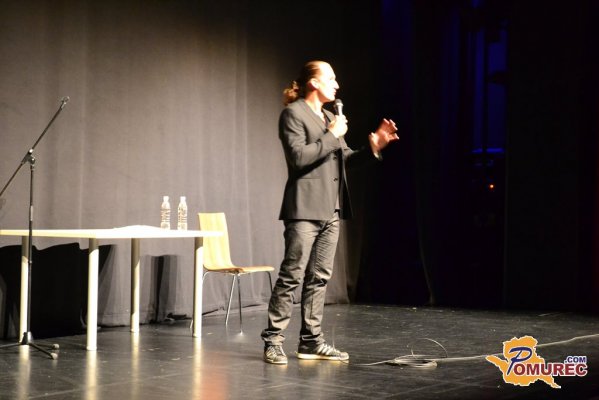 FOTO: Valič in Avdić do solz nasmejala občinstvo v Murski Soboti