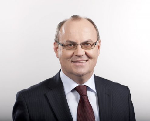 Horvat od AUKN zahteva pojasnila glede prodaje Nafte Strojne