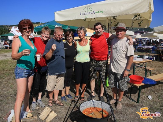 FOTO: V Lendavi dišalo po ribji čorbi 