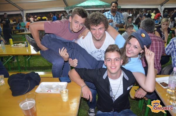 FOTO: Vladimir Kočiš Zec in Weekend Band poskrbeli za zabavo v Radovcih