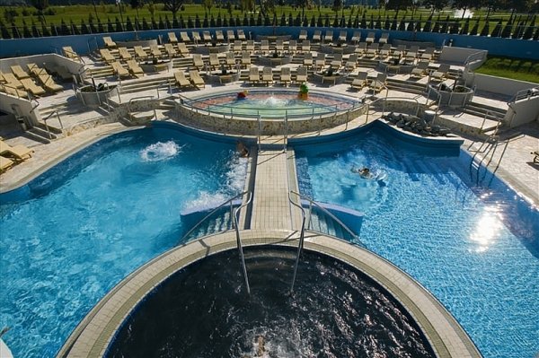 Sava Turizem postala največja turistična družba v državi