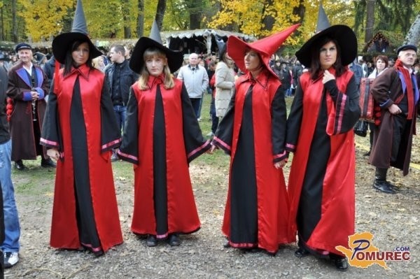 Prireditev Noč čarovnic pri Gradu odpovedana, društva ogorčena in žalostna