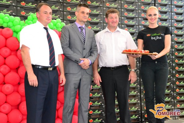 FOTO: LUŠTna svečana otvoritev podjetja Paradajz v Renkovcih