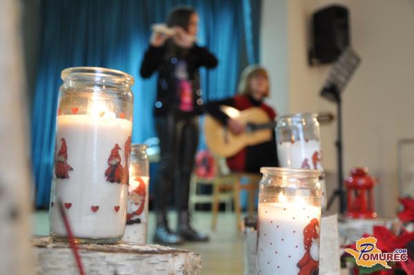 FOTO: V Černelavcih prižgali 3. adventno svečko