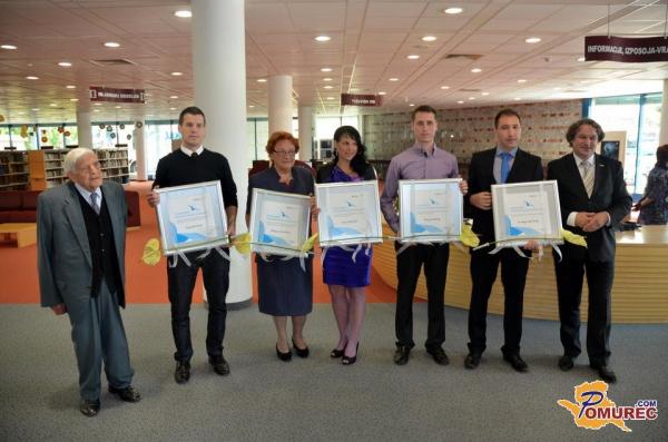 FOTO: Desetič podelili Pomurske raziskovalne nagrade