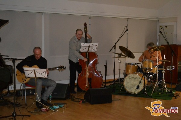 Džezzva navdušila v Pac-u