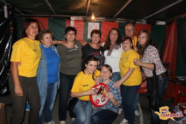 FOTO: Na Pertoči zaplesali s skupino Nova Legija